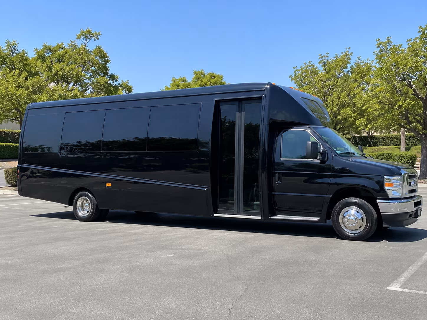 cedar hill keep your cedar hill winery tour on schedule with a charter bus rental