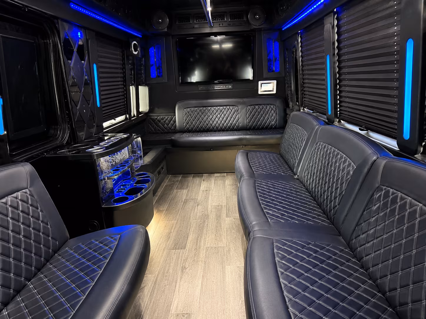 desoto prom groups love party buses with led lighting and built in bars