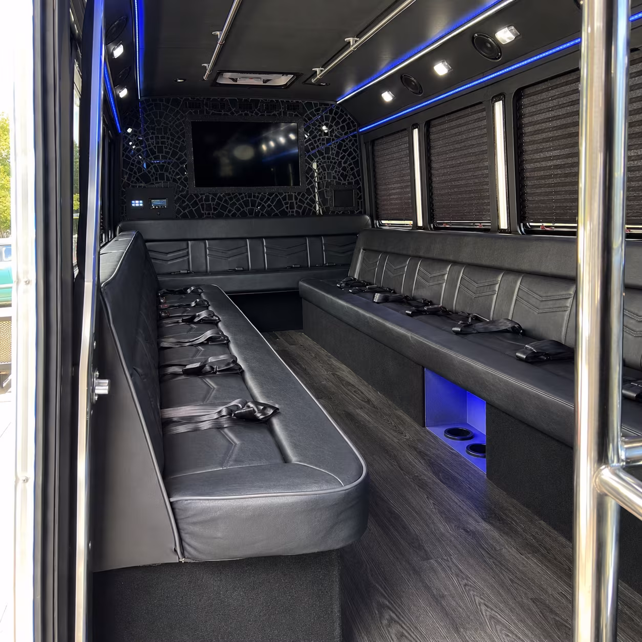 desoto sporting event party bus rental