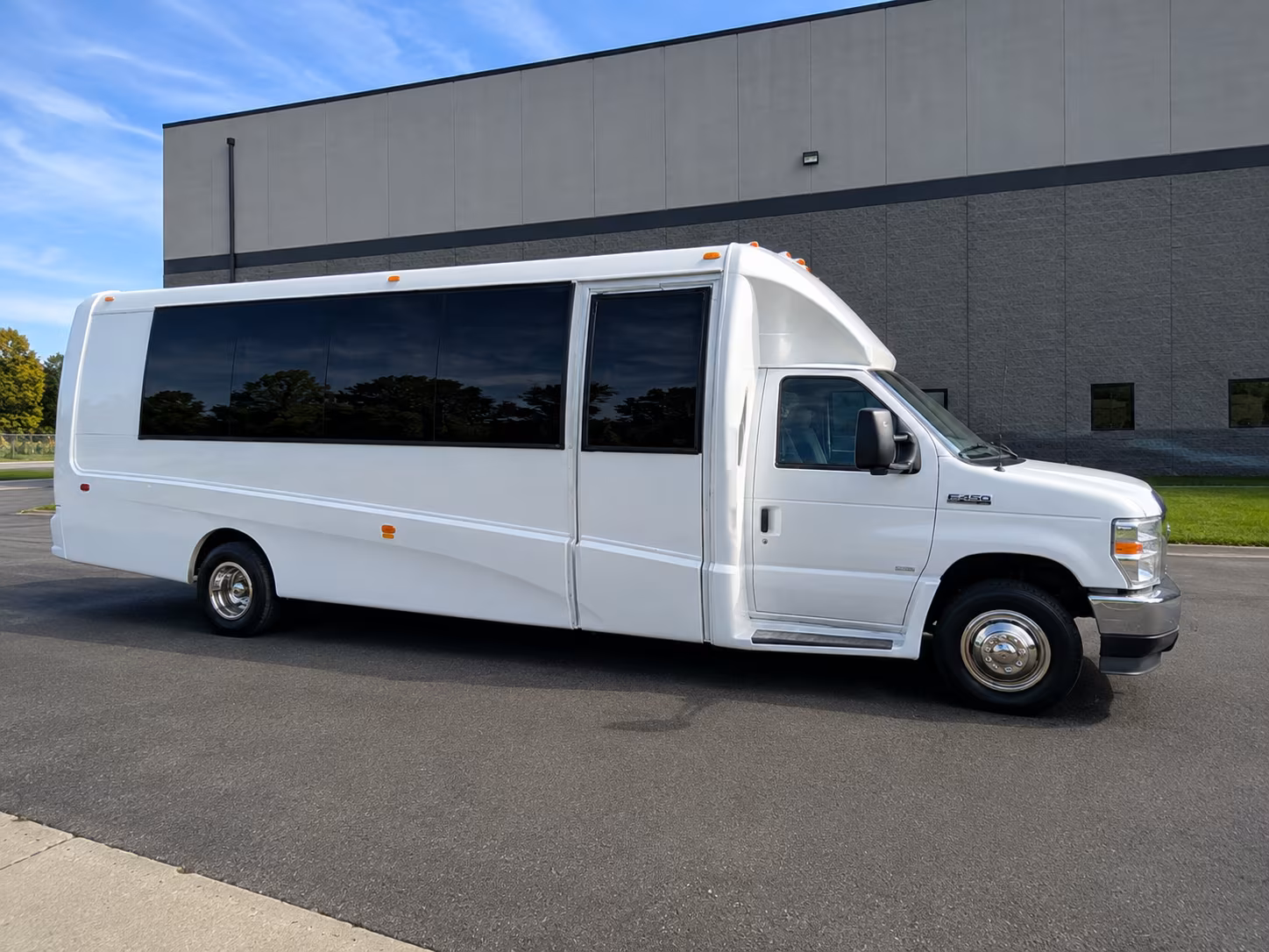 for easy sporting event group transportation in desoto desotocharterbuscompany com is your starting point each time