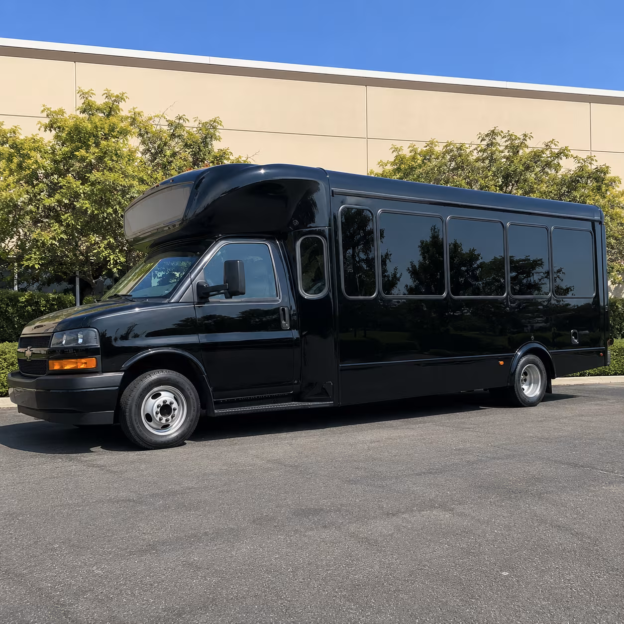 garland private bus rentals for garland concerts and festivals