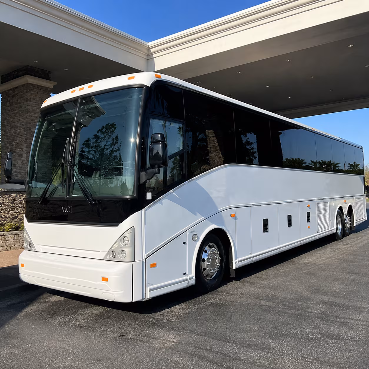 plano show up to plano concerts in a charter bus