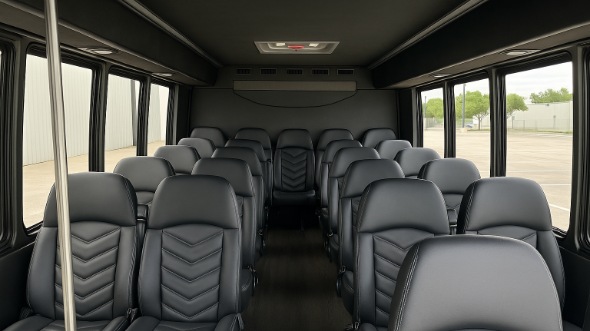 desoto 30 passenger minibus rental